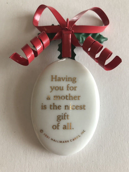 42381 - Hallmark Mother Christmas 1991 Ornament [Pod 1-65]