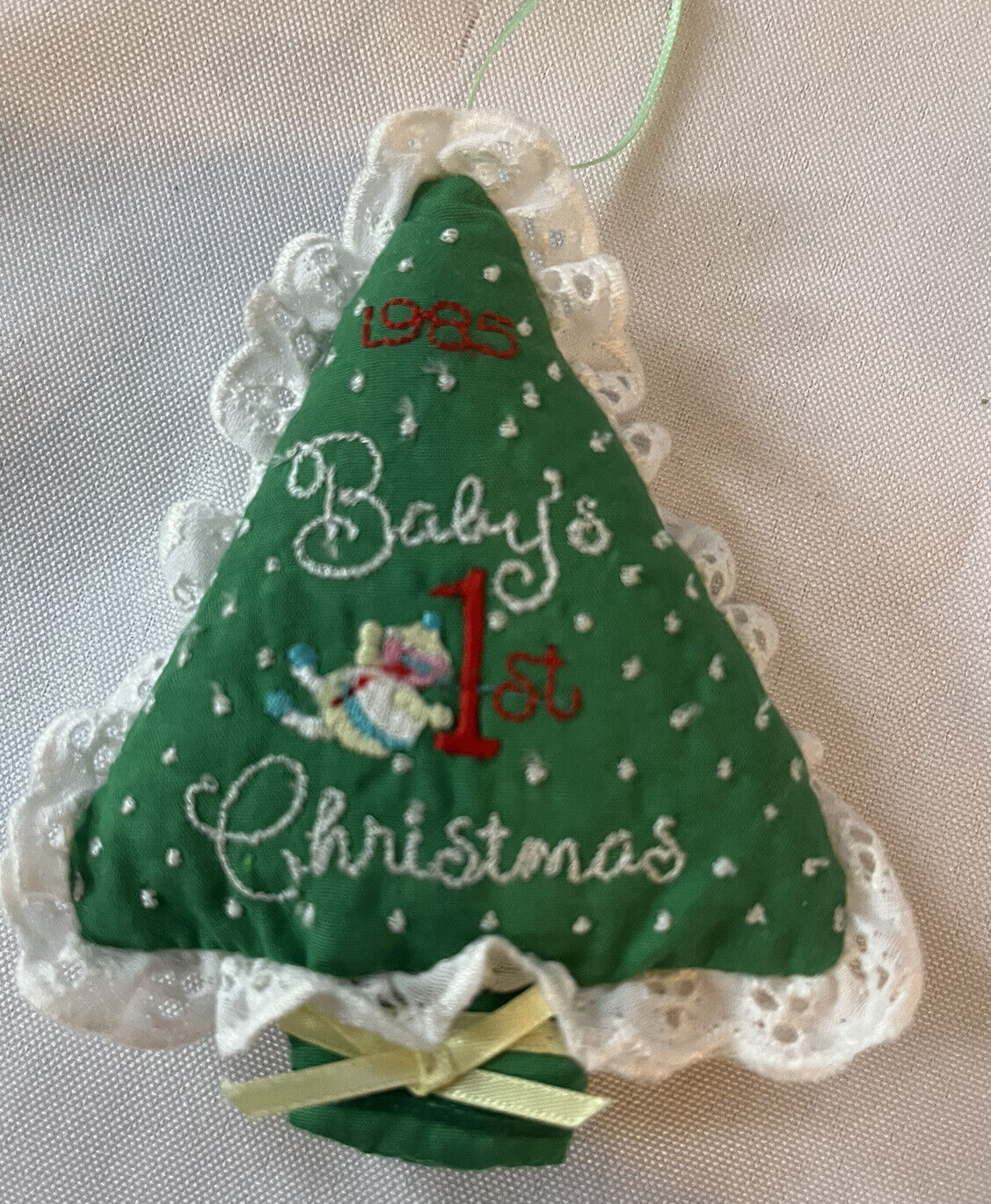 42407 - Hallmark Baby's First Christmas Fabric Ornament 1985 [Pod 1-65]