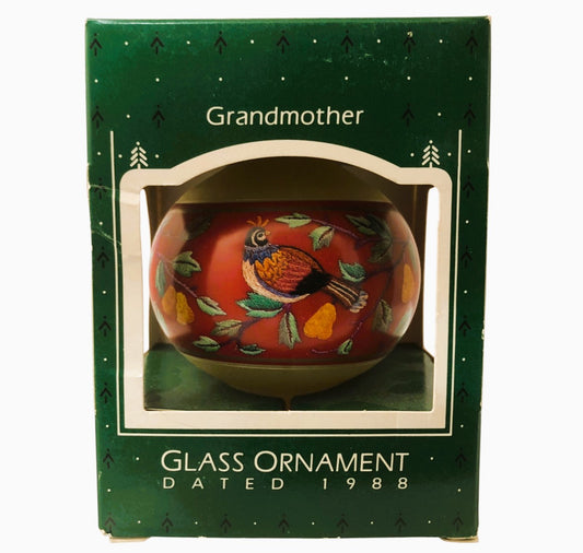 42533 - Hallmark 2 PC ORNAMENT SET GRANDMOTHER 1988 NEW HOME 1986