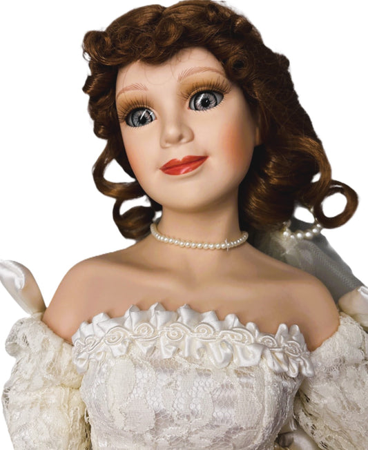 43405 - Court of Dolls 25in Bride 1902/5000 - X-93 : CS CHESSMAN