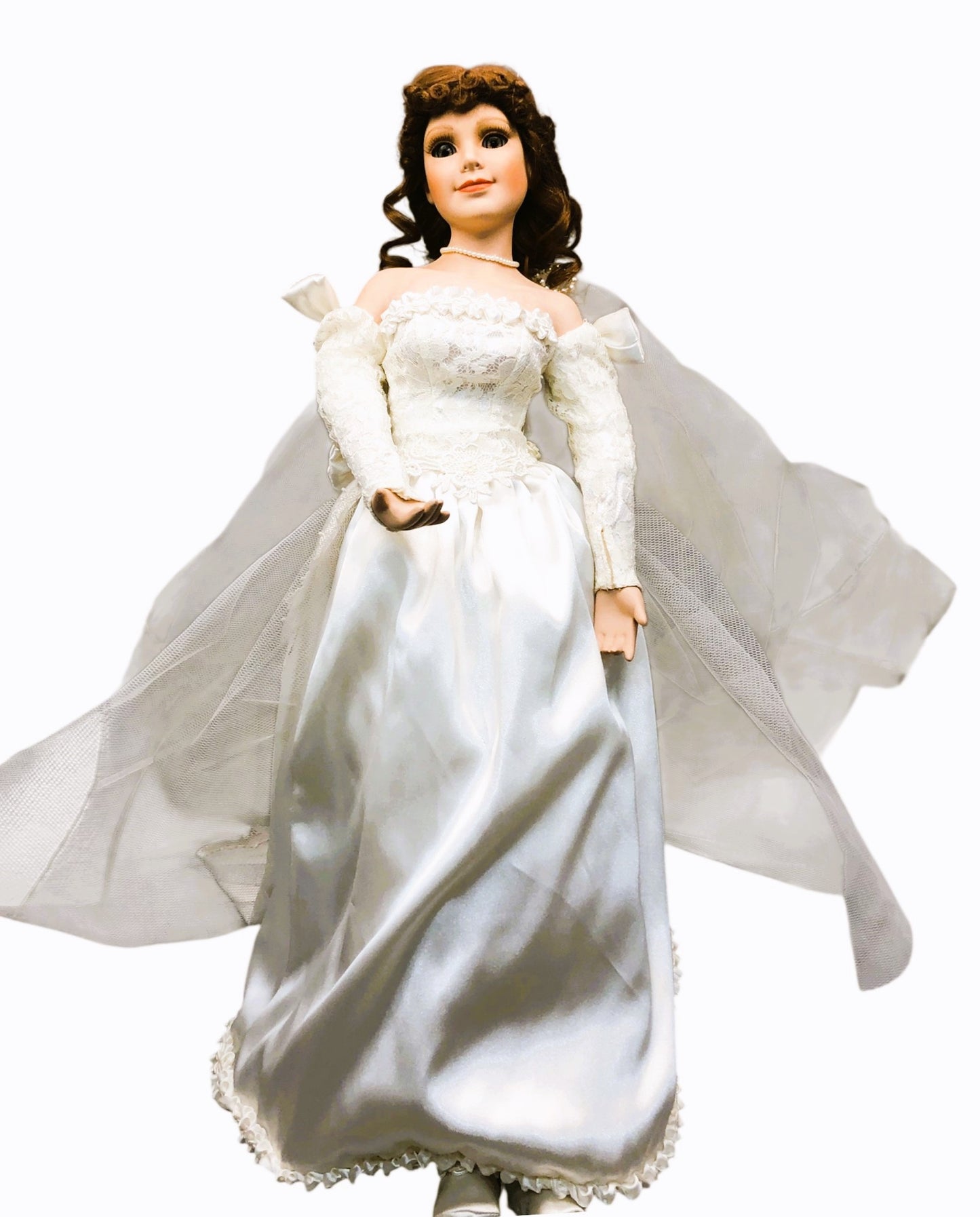43405 - Court of Dolls 25in Bride 1902/5000 - X-93 : CS CHESSMAN