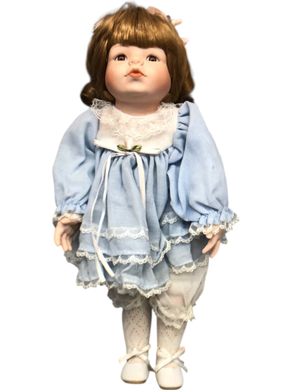 43452 - William Tung's Moments Treasured Doll |X-59|