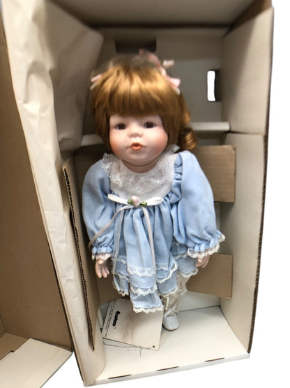 43452 - William Tung's Moments Treasured Doll |X-59|