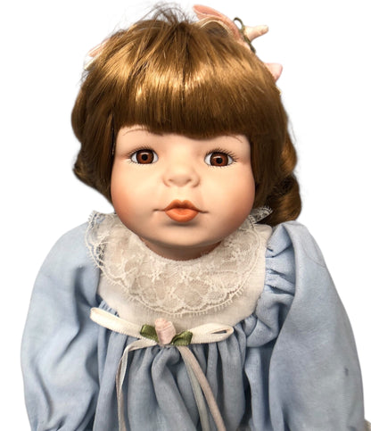 43452 - William Tung's Moments Treasured Doll |X-59|