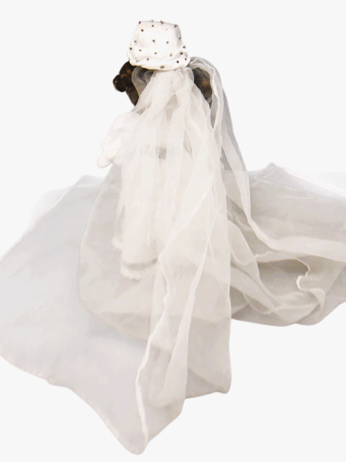 43473 - White Dressed Fabric Doll- X-80 :CS -COOL BEANS