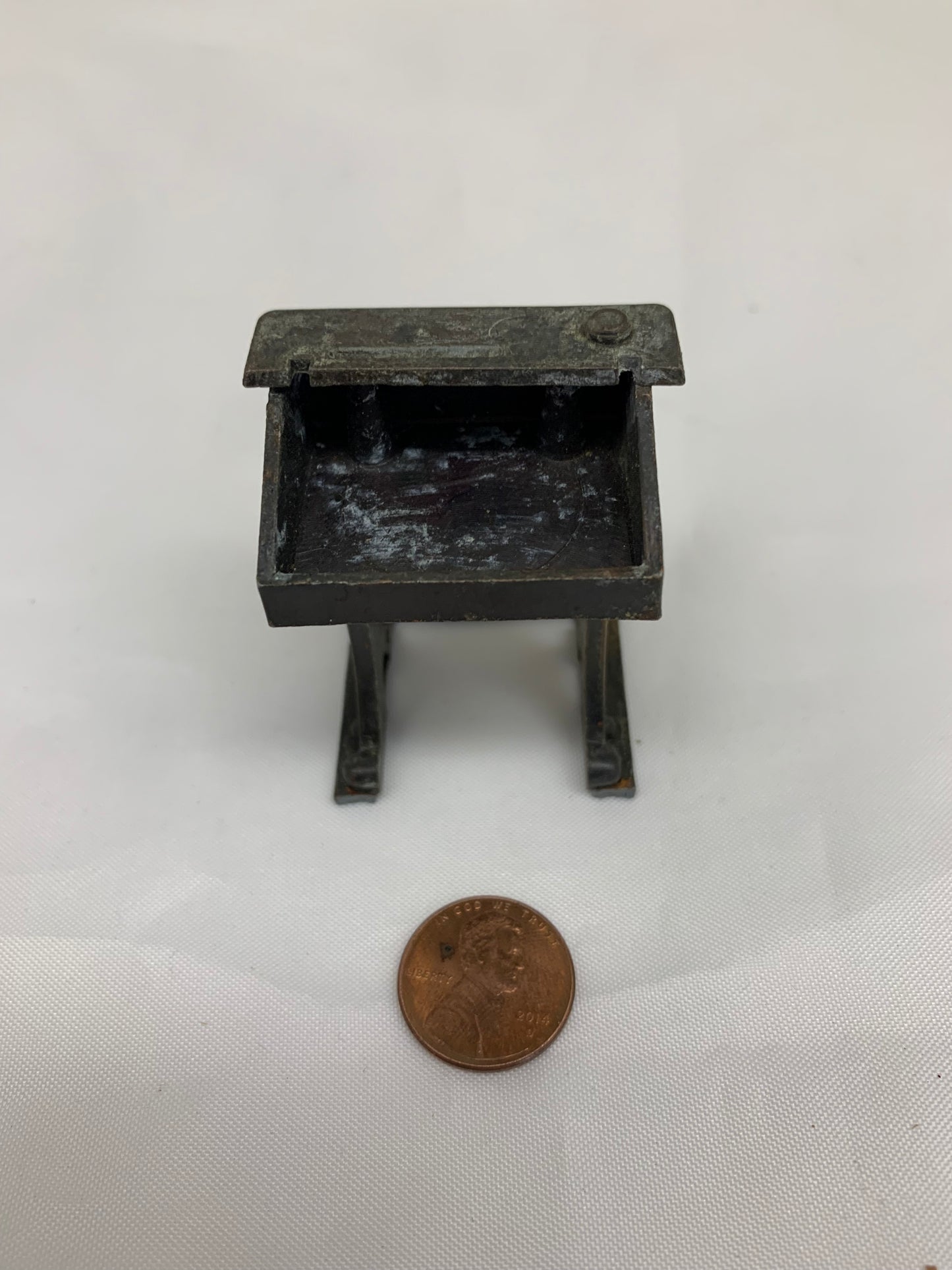 28143 - Durham 10 pc Copper Furniture - |H-41|