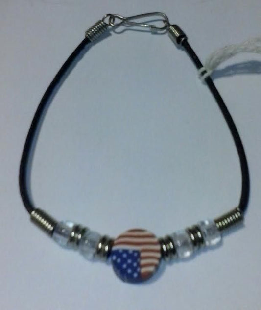 5680 - USA Round Flag Bracelet -Side Beads May Vary - |Clear-43|