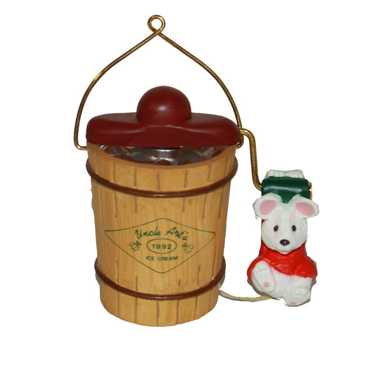 6136 - Uncle Art's Ice Cream Ornament - |Pod 1-67|