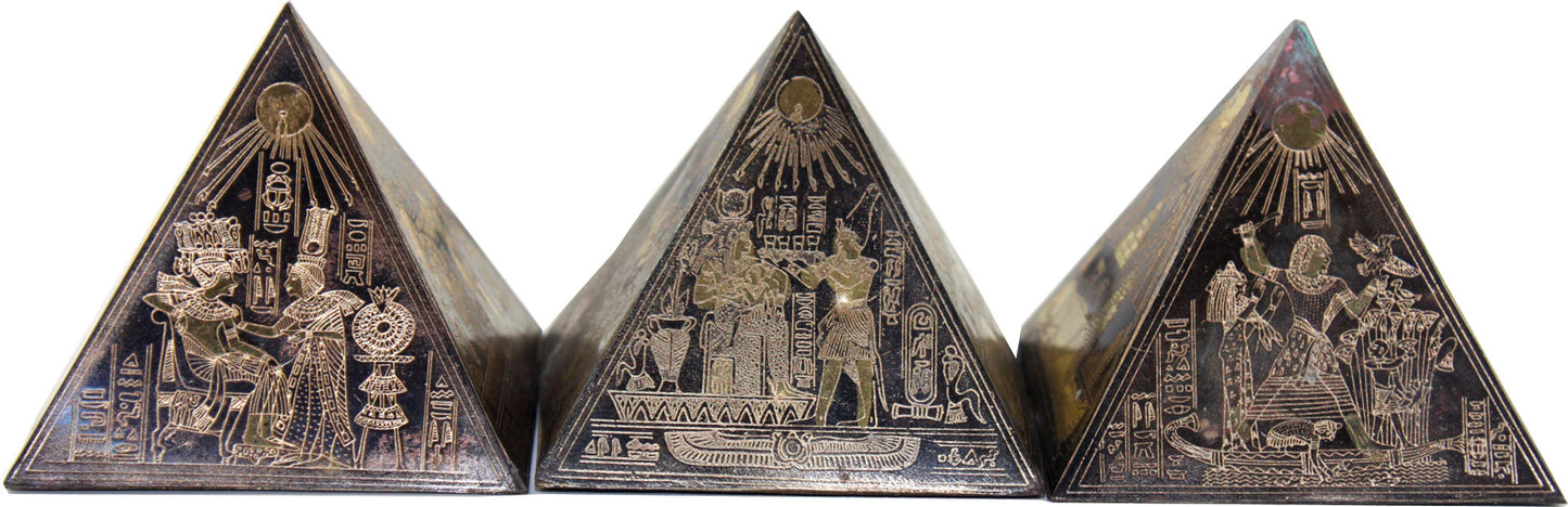6304 - 2.5" Brass Pyramid - Etched - |2-11 10/11e|