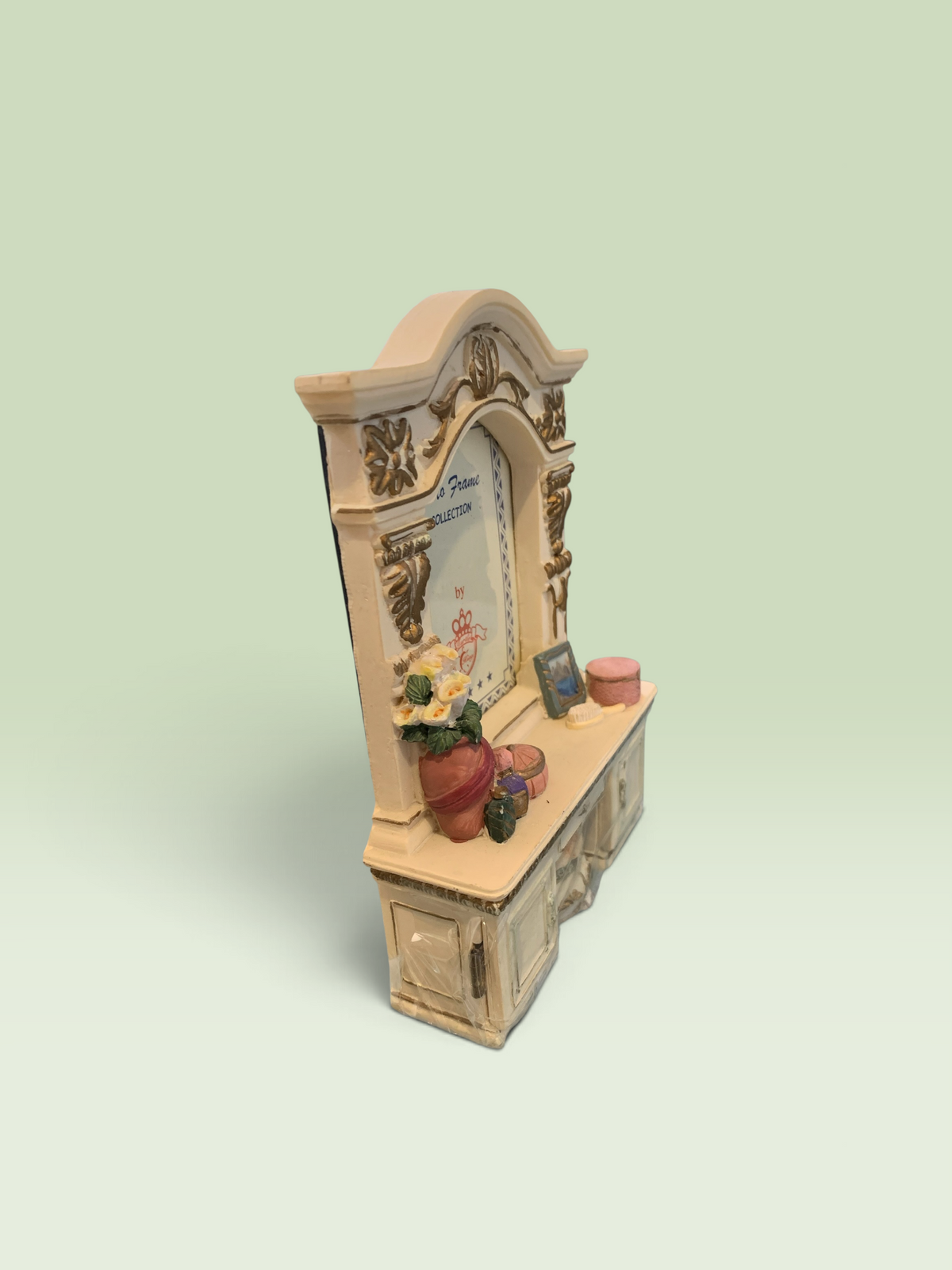 21562 - Vanity Table Photo Frame 8" |TBD|