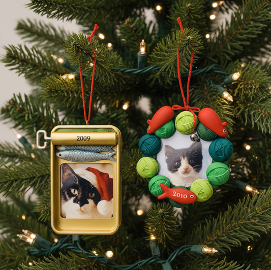48106- Hallmark Keepsake Ornament Lot: 2009 Tabby Treats & 2010 Pretty Kitty Photo Holders 5" |TBD|