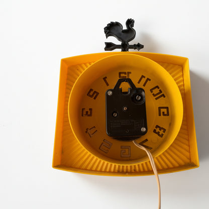 28146 - Yellow Vintage Rooster Clock 10" |TBD|
