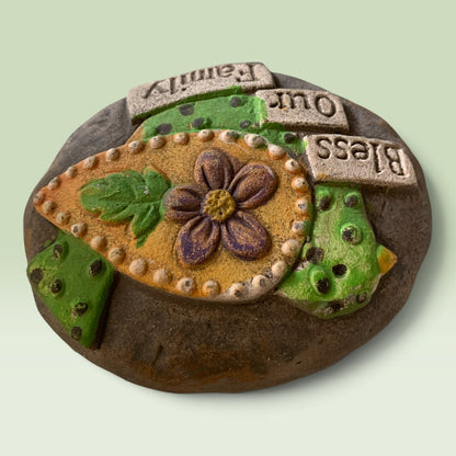 20007 - Bless Our Family Garden 4" Garden Stone |23-6|