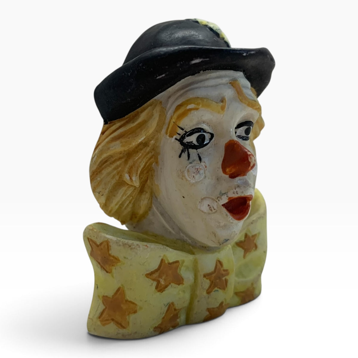 32641 - 2.5" Clown Yellow Bow Magnet |TBD|