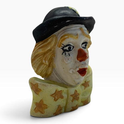 32641 - 2.5" Clown Yellow Bow Magnet |TBD|