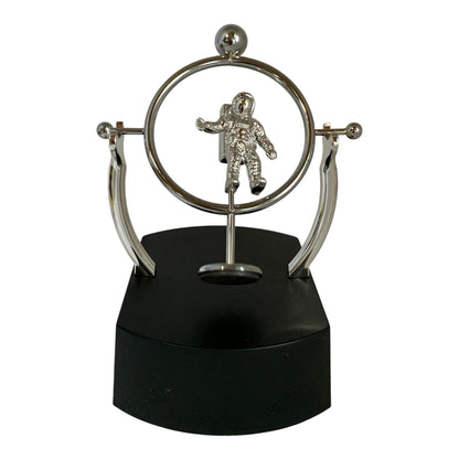 14478 - Kinetic Art Astronaut  6" |T-67|