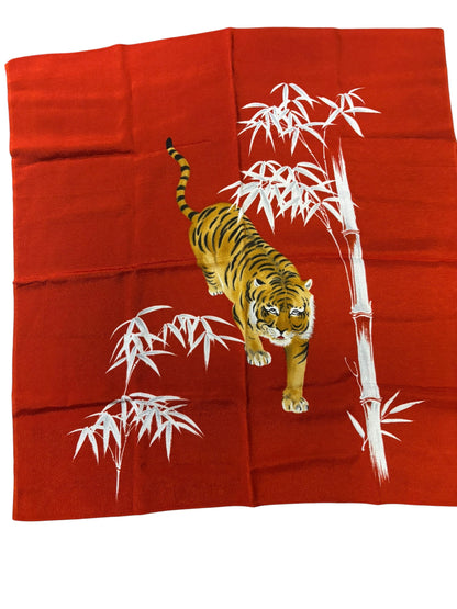 13912 - Silk Tiger Wall Hanging |14-35|