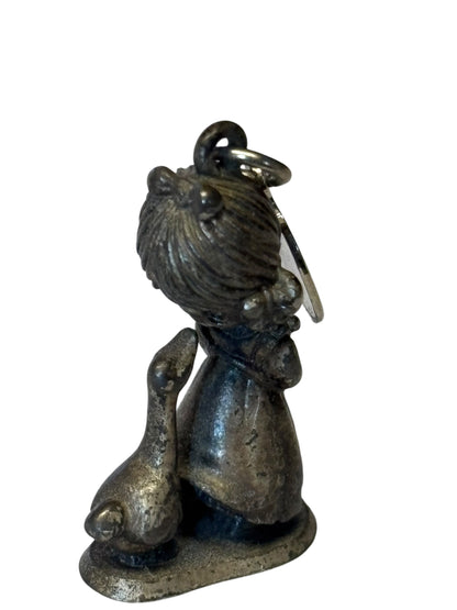 38407 - 1" Vintage Precious Moments Jonathan David Pewter Charm |1-2|