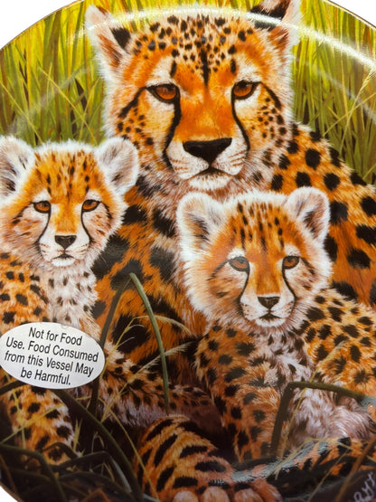 12980 - A Watchful Threesome 8" Plate The Fleetwood Collection |10-15|