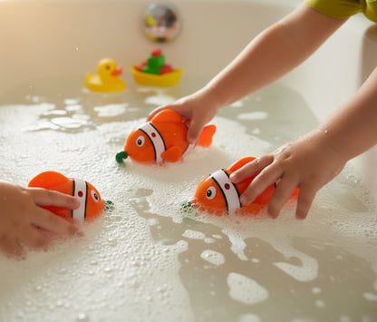 25989 - Set of Three Wind Up Swimming Bath Time 6"Splash & Swim Clown Fish Buddy |TBD|
