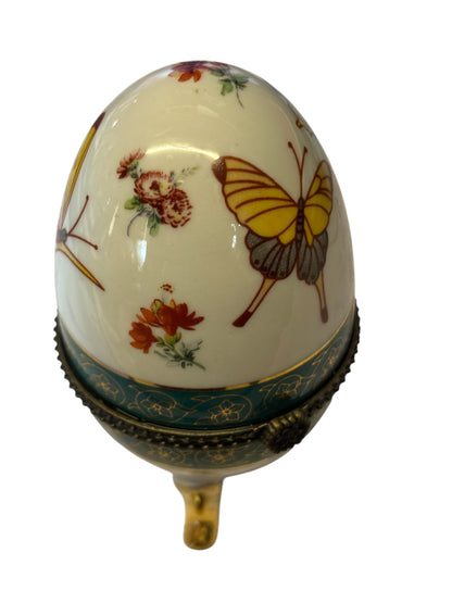19741 - 4" Egg Box Butterflies |15-29|