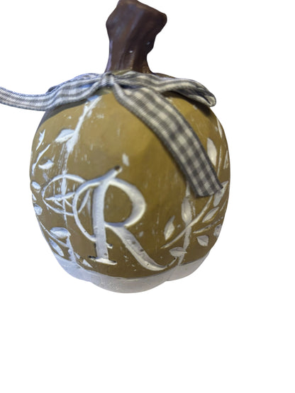 31427 -4" Ceramic Initial R Stone Pumpkin |Pod 2-14|