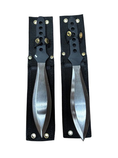 4632 - Set of two Blazing Arrow 10.5" Knives with sheaths |81|