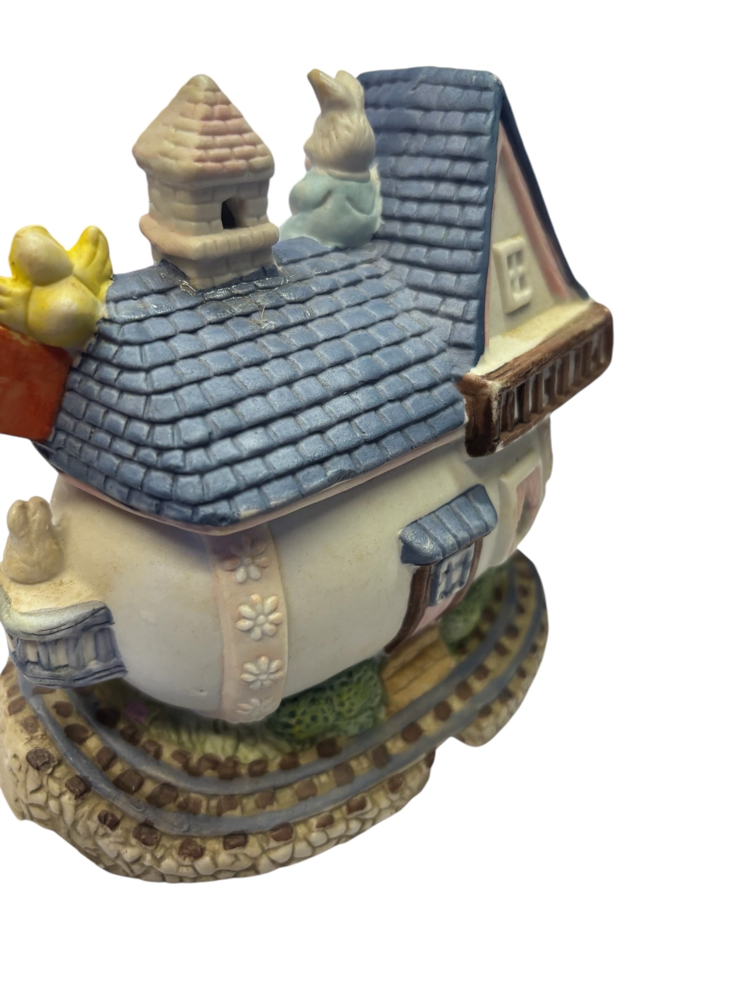 34287 - 5.5" Whimsical Vintage Bunny Toy Shop |20-18|