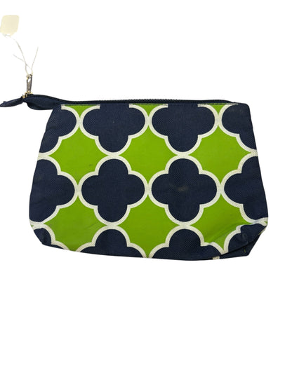 29677 - 8" Monogram Make Up Bag Letter C |16-19|