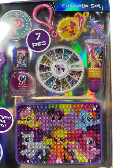 15835 - My Little Pony Cosmetic Set |<AwaitingInput>|