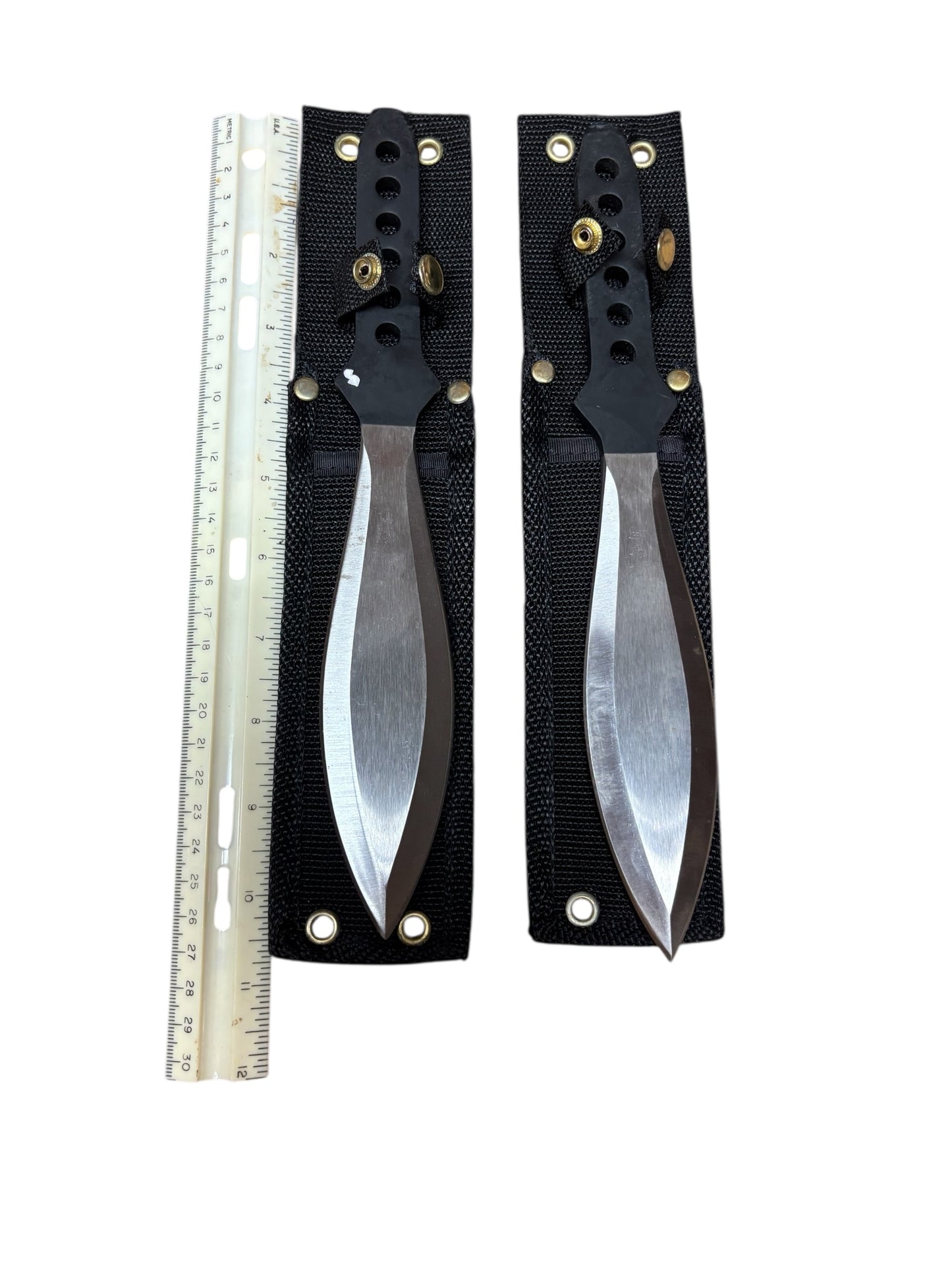 4632 - Set of two Blazing Arrow 10.5" Knives with sheaths |81|
