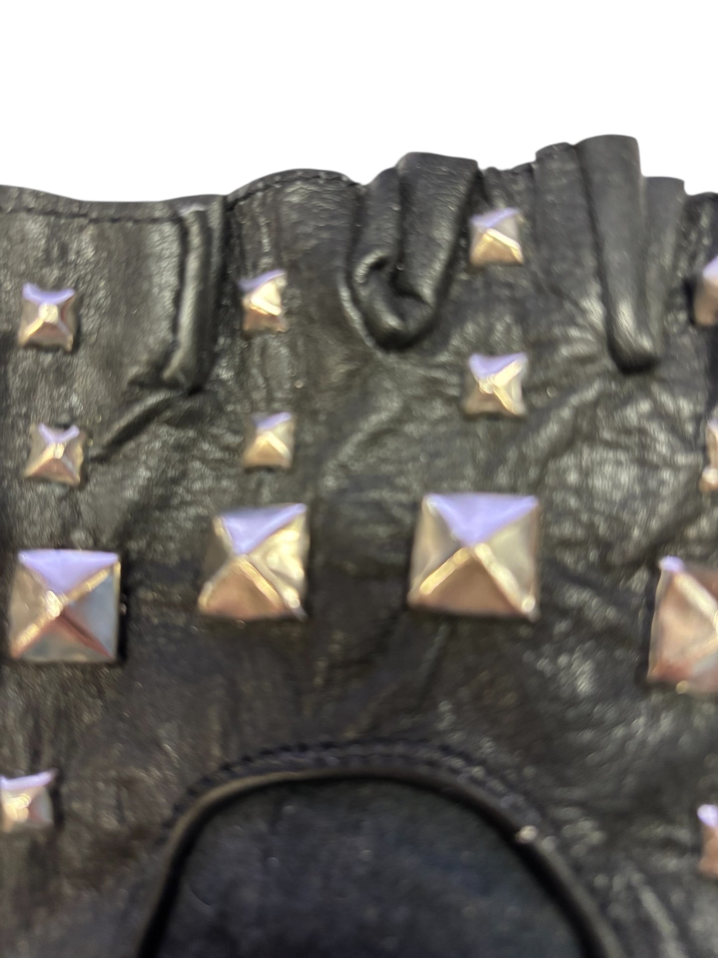 8895 - Medium Stud Fingerless Leather Gloves |TBD|